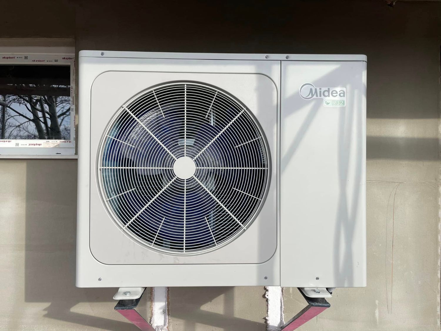 Ugradnja toplotne pumpe Midea R32 — Tuzla